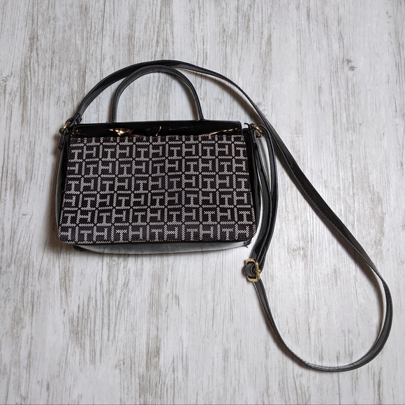 Beautiful Tommy Hilfiger Black and White Patent Faux Leather Foldover‎ Satchel - Picture 5 of 7